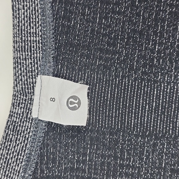 Lululemon Athletica Charcoal/Silver Long Sleeve Top. Size 8 - Picture 4 of 12